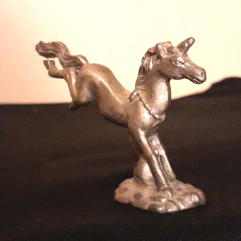 Vintage 🦄 Bucking Unicorn Figurine Pewter Silver 🇨🇦$12.50 Canada Wide Ship